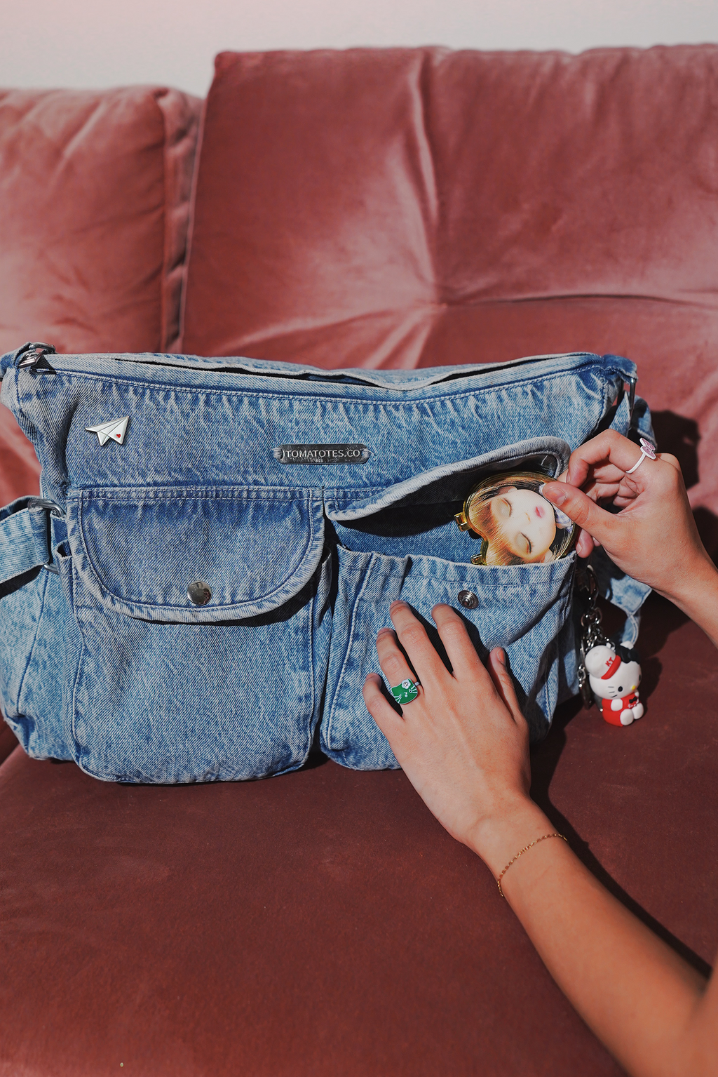 Paper Plane w Heart Enamel Pin